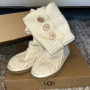UGG Cream Knit Boots - US7, Barely Worn
